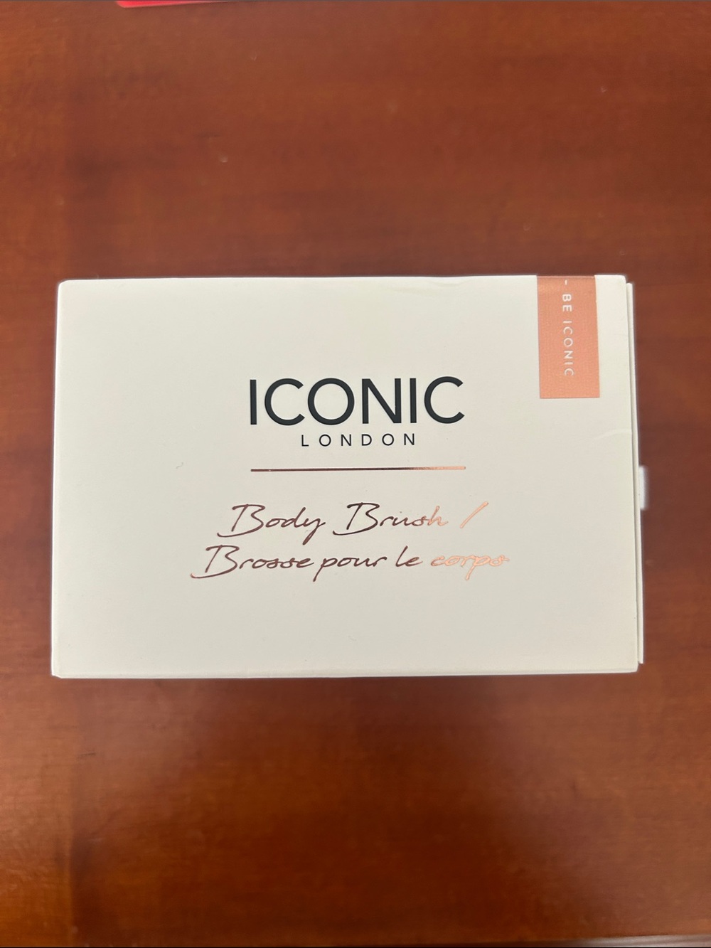 ICONIC London FACE & BODY BRUSH - Rose Gold Details